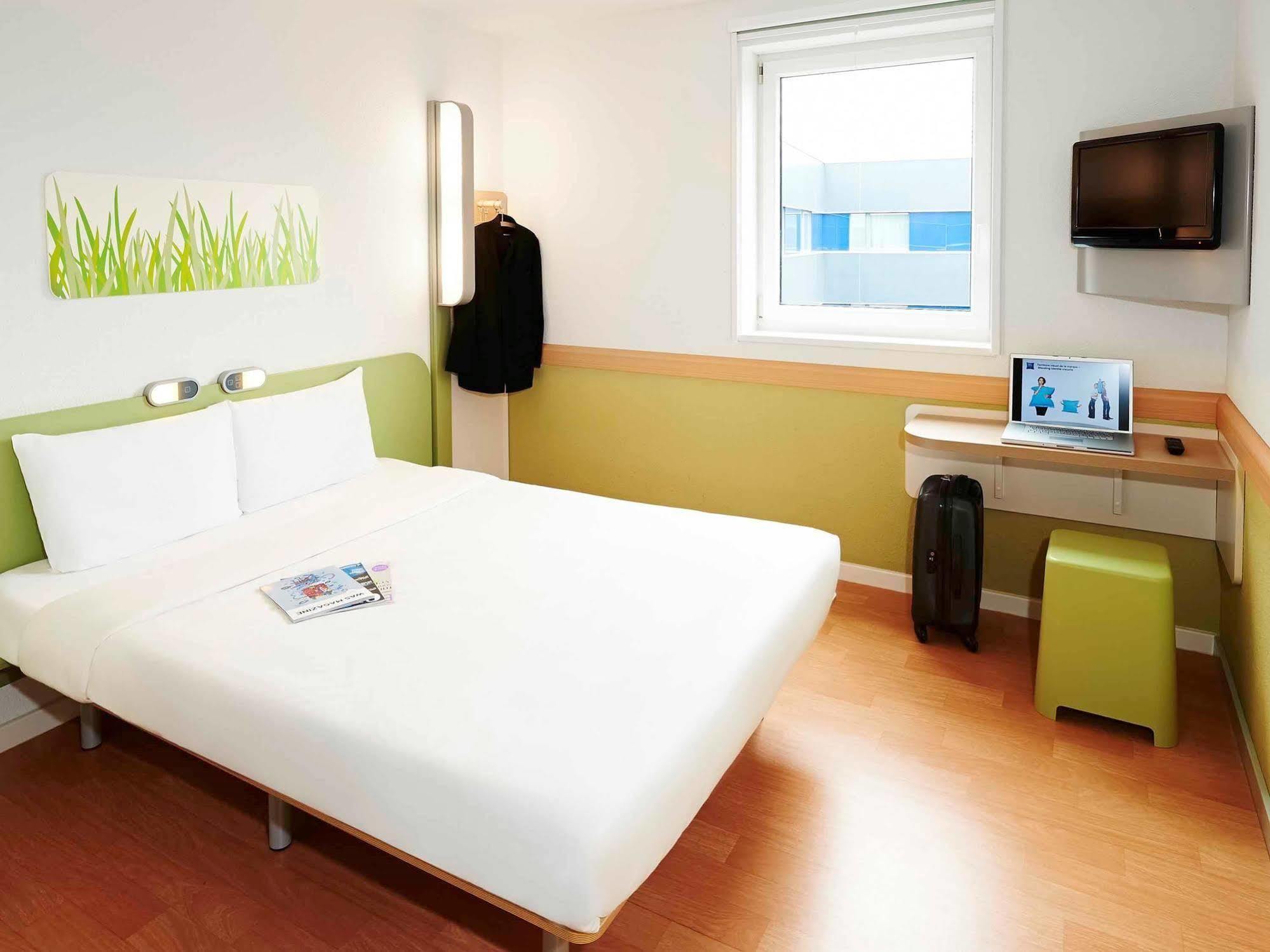 Ibis Budget Perth Airport Экстерьер фото